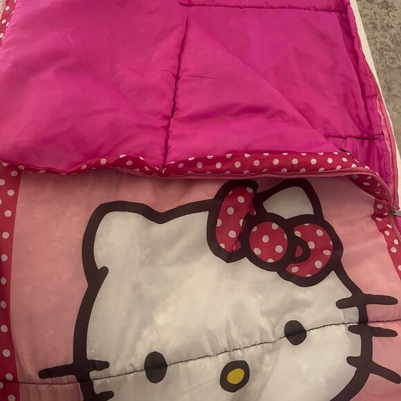 Hello Kitty Sleeping Bag - Picture 2 of 6